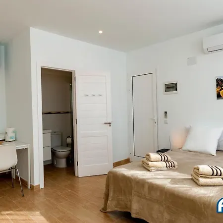 Lovely 3-bed With Studio In Playa Blanca Πλάγια Μπλάνκα